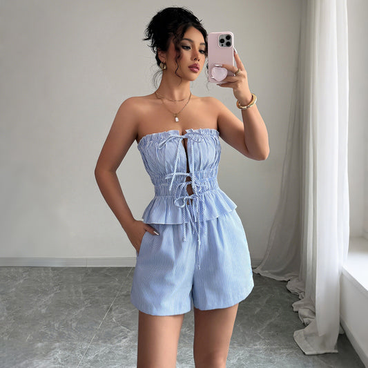 Ensemble deux pièces avec haut et short noué