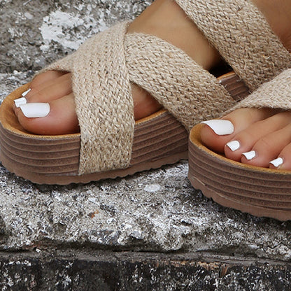 Sandales tissées décontractées à la mode de couleur unie