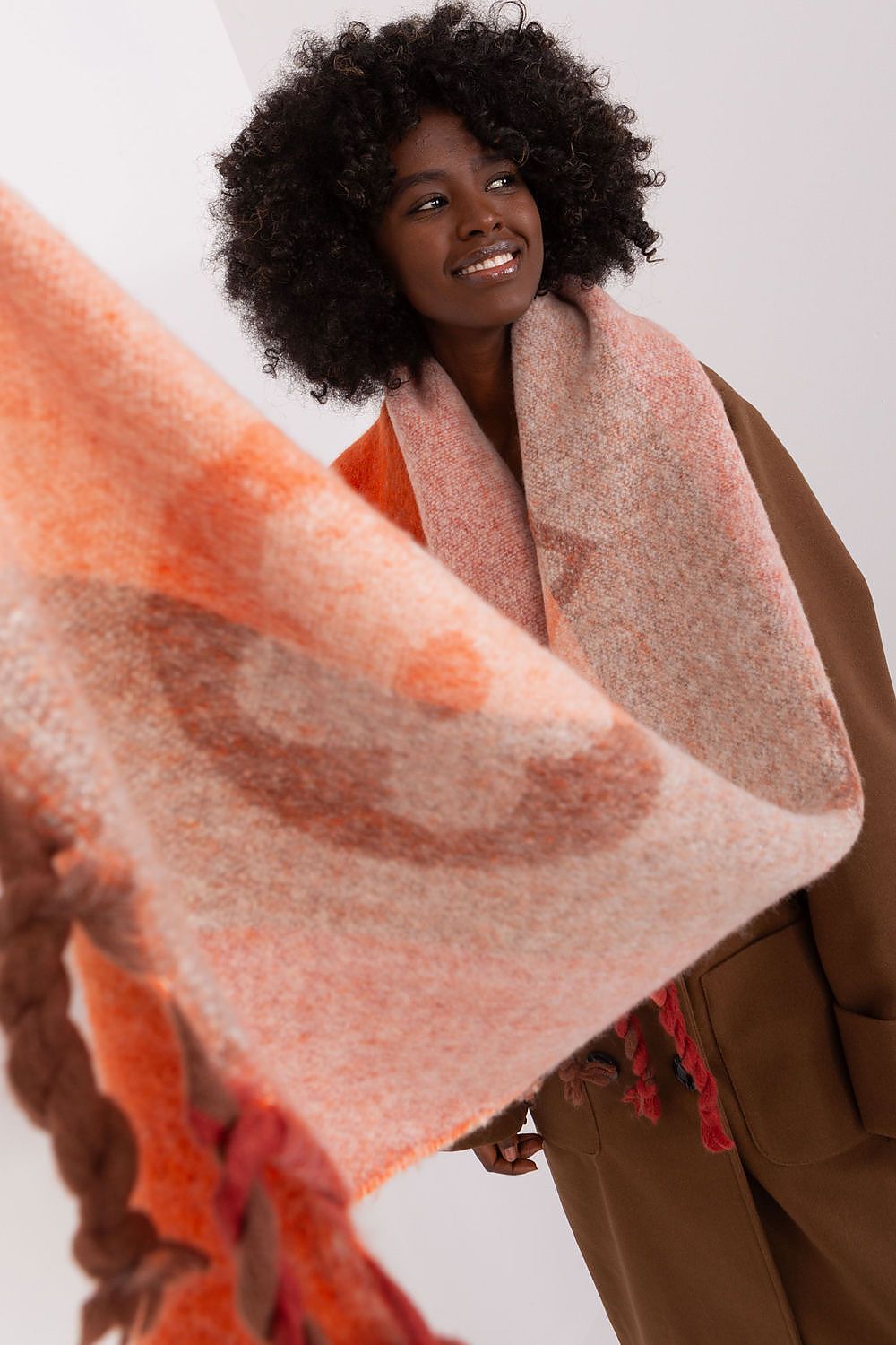  Châle model 190557 AT 