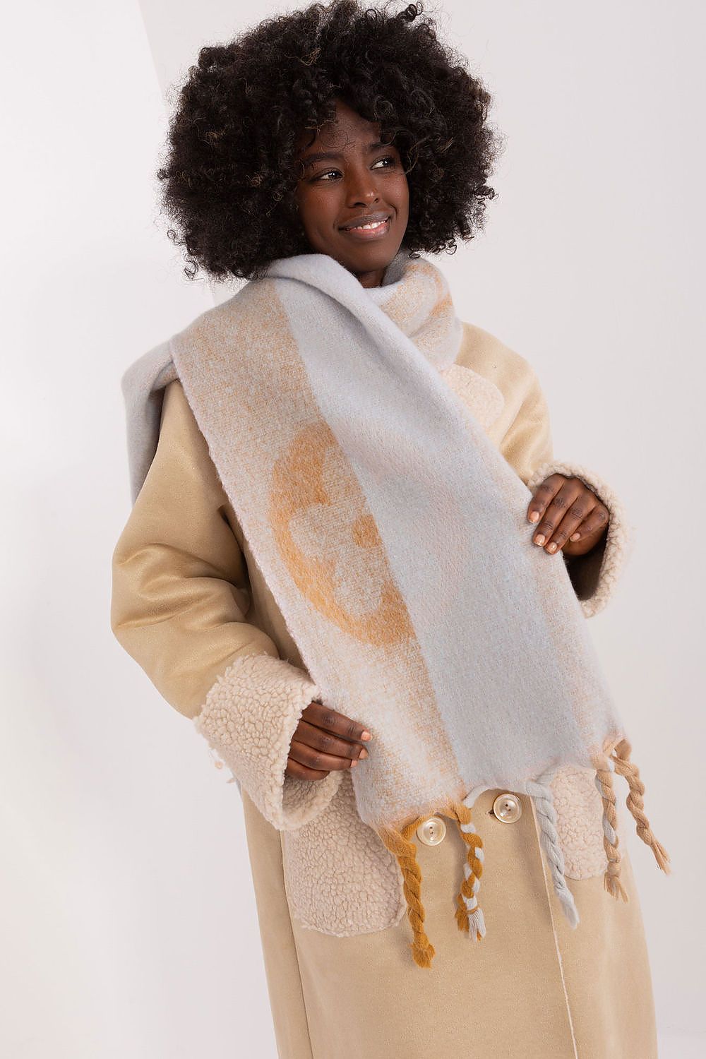  Châle model 190559 AT 